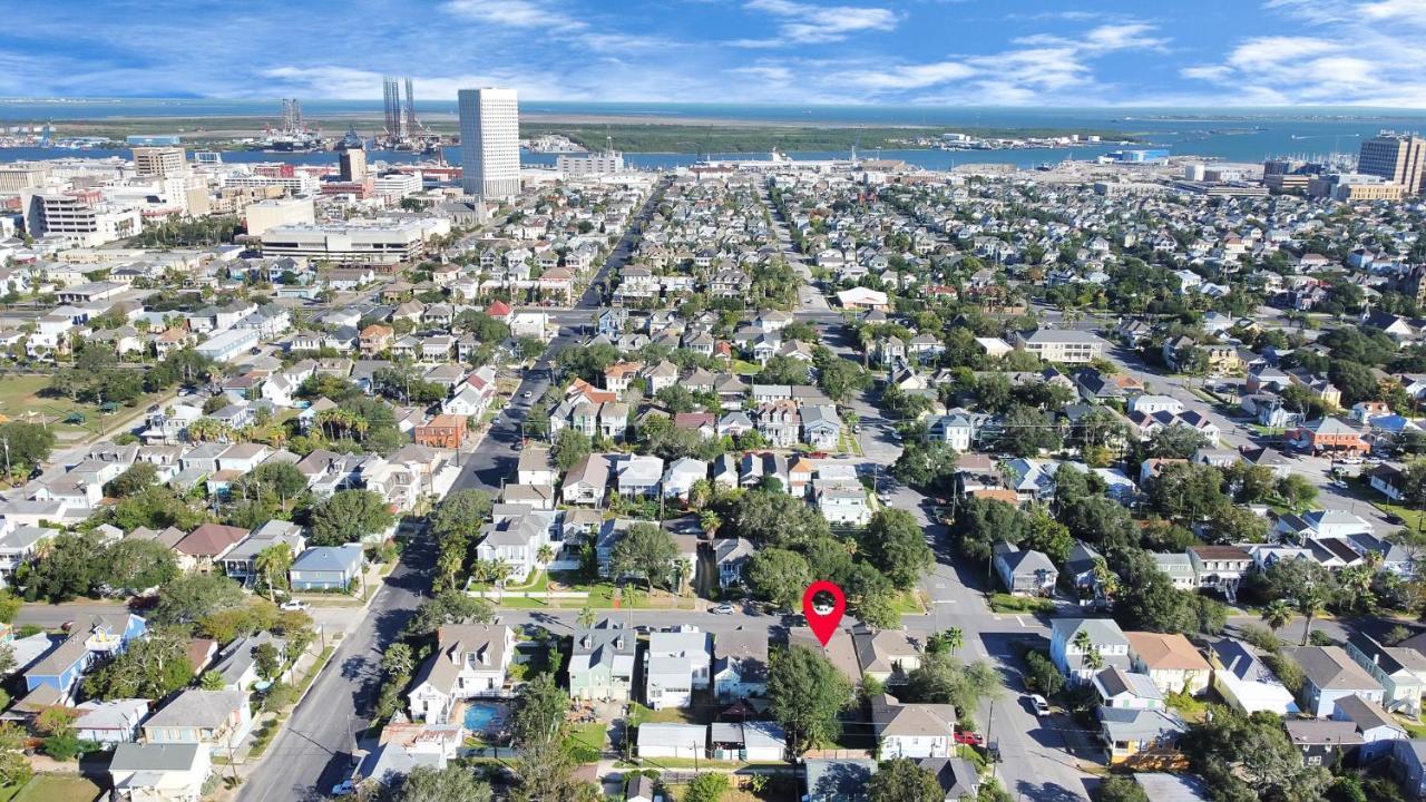 2 Kitchens,2 Living Rooms,4 Bedrooms-Close To All! Galveston Luaran gambar