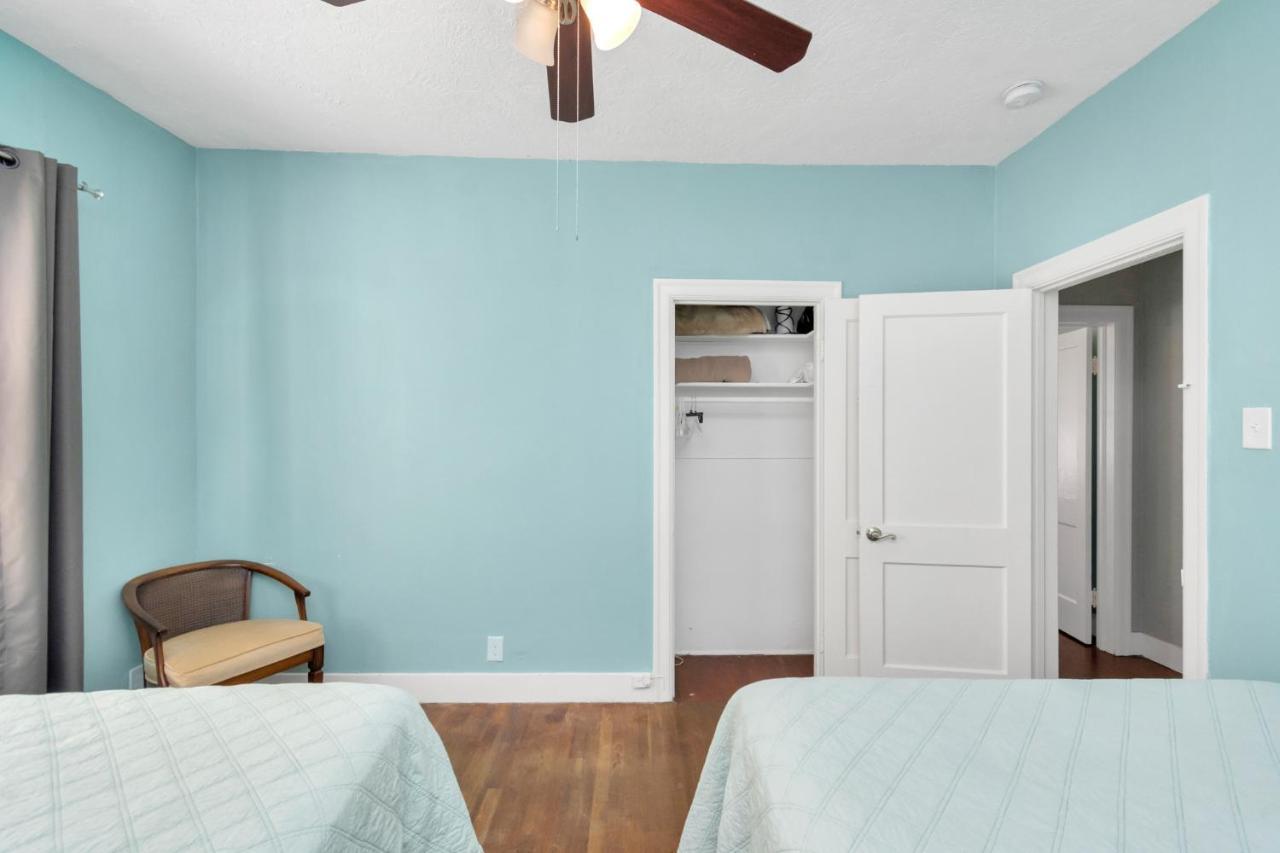 2 Kitchens,2 Living Rooms,4 Bedrooms-Close To All! Galveston Luaran gambar