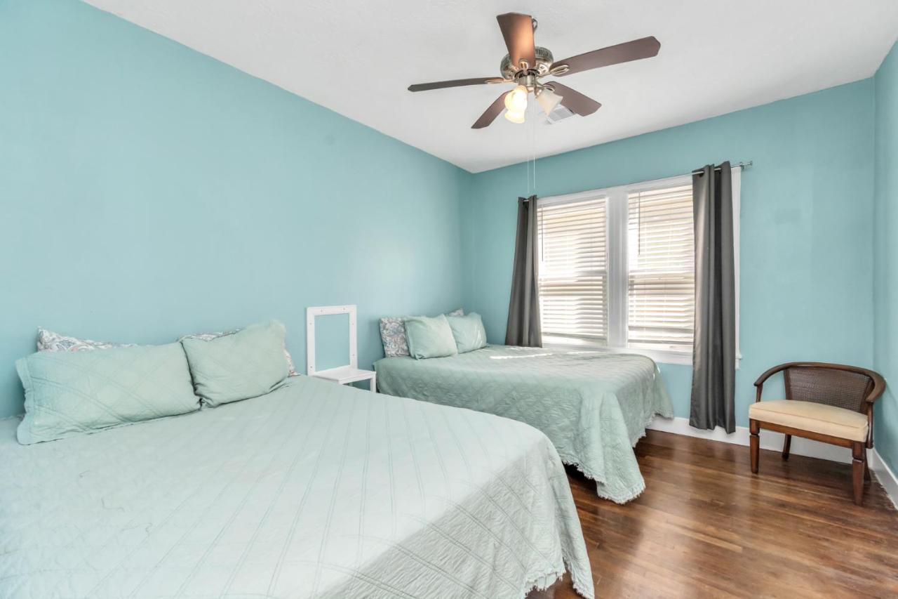 2 Kitchens,2 Living Rooms,4 Bedrooms-Close To All! Galveston Luaran gambar